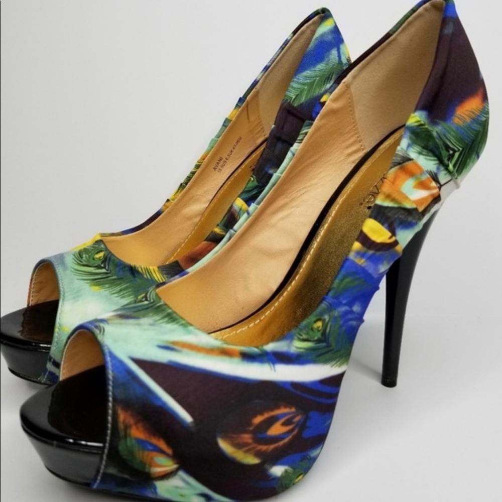 AVANI SHOEDAZZLE